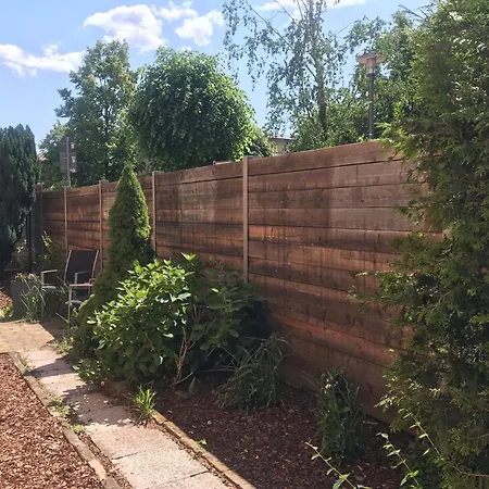 2 Zimmer-apartment 72 Qm Bei Berlin *